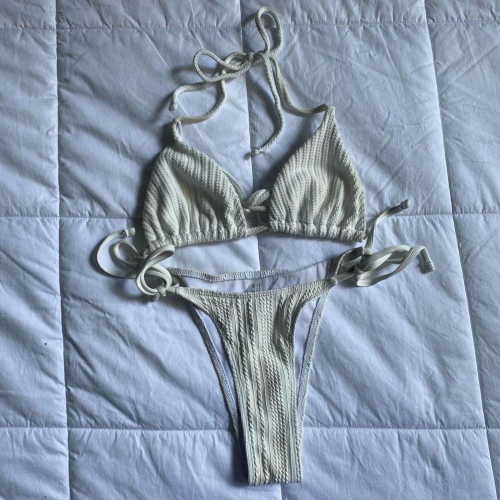 Shein Smocked Triangle Tie Side Off White/ Cream Bikini Swimsuit Set, XS/Small